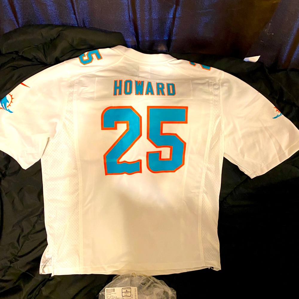 Miami Dolphins men’s jersey size XL. Never worn.